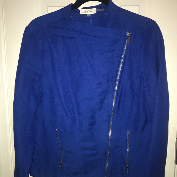 Blazer - Picture 2 of 3